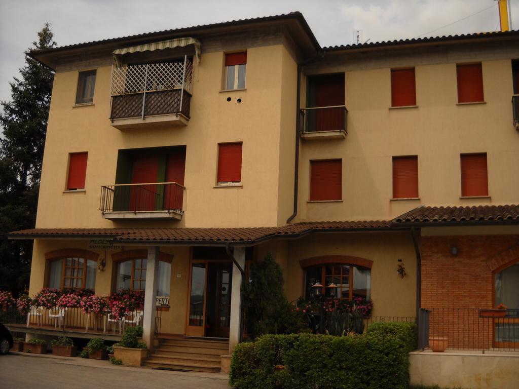 Hotel Santorotto Di Fabio Terrosi Sinalunga Exterior foto